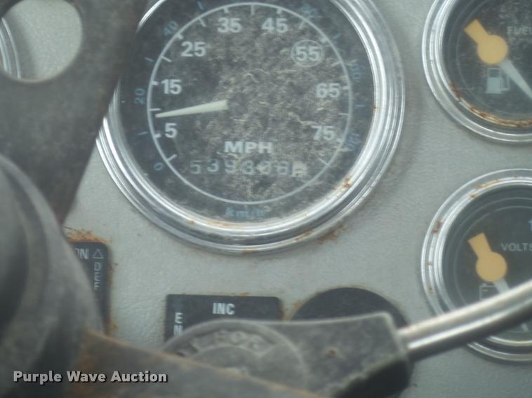 image for item DA7254 1995 Ford LTA9000 Aero Max 106 semi truck