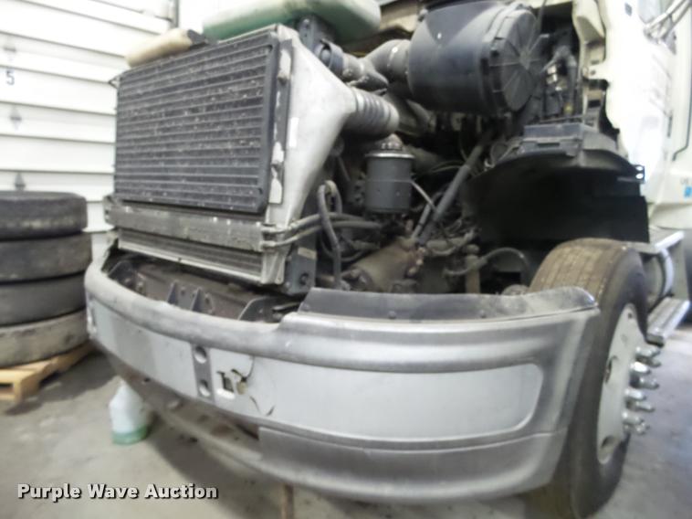 image for item DA7256 1997 Ford AT9513 Aeromax 113 semi truck