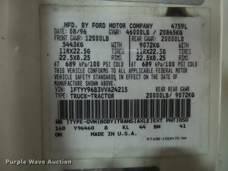 image for item DA7256 1997 Ford AT9513 Aeromax 113 semi truck