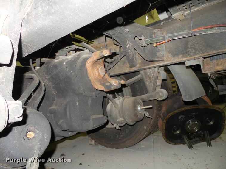 image for item DA7257 1995 International 8100 semi truck