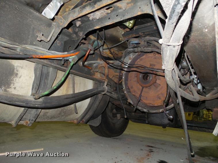 image for item DA7257 1995 International 8100 semi truck