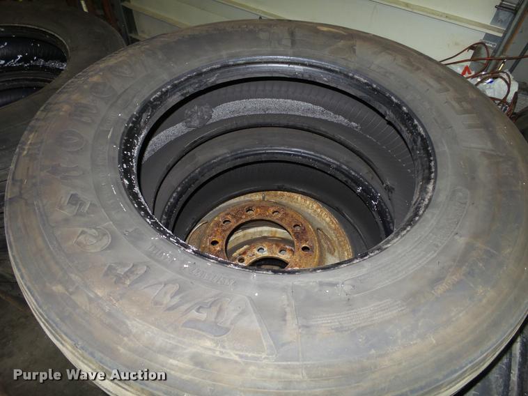 image for item DA7258 Approximately 65 tires