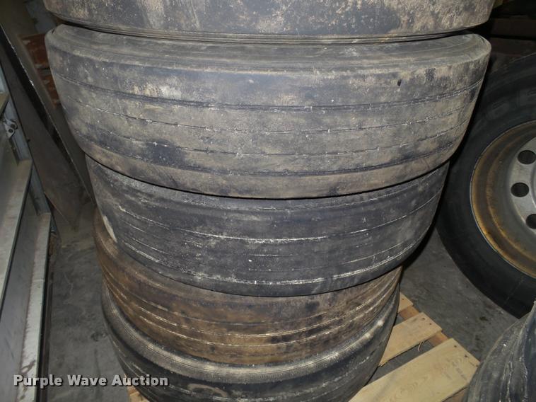 image for item DA7258 Approximately 65 tires