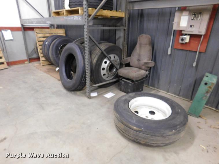 image for item DA7258 Approximately 65 tires