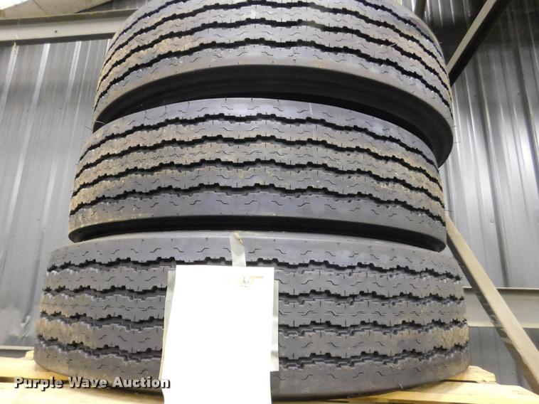 image for item DA7258 Approximately 65 tires