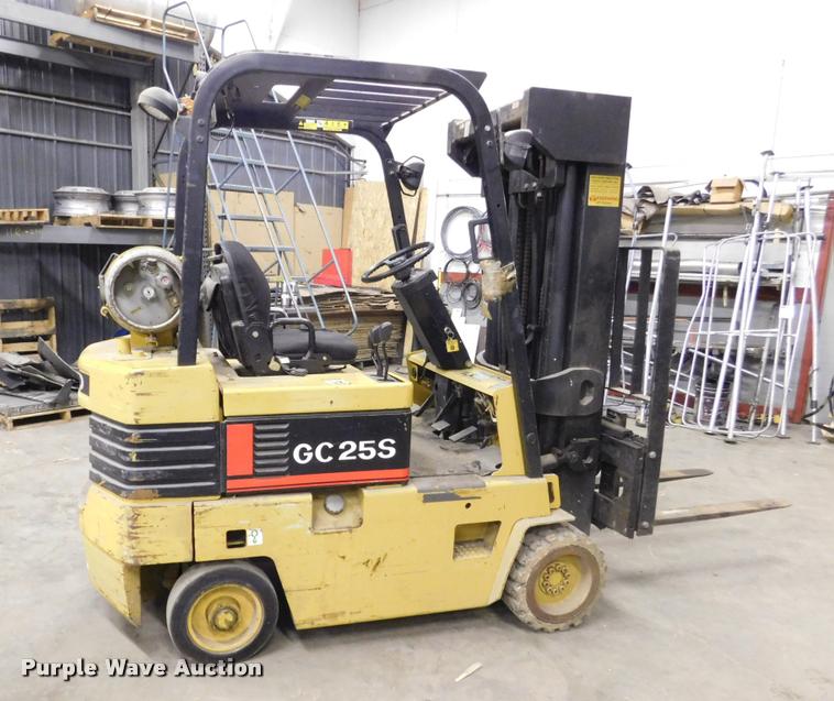 image for item DA7259 Daewoo GC25S forklift