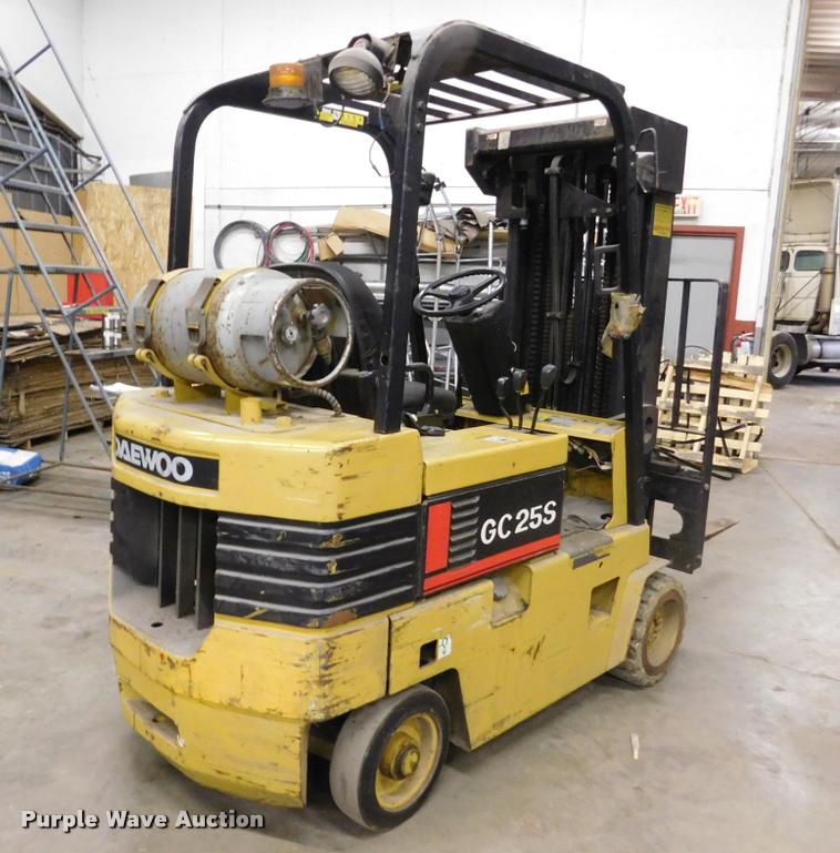 image for item DA7259 Daewoo GC25S forklift