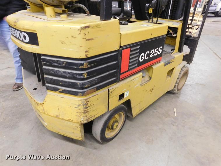 image for item DA7259 Daewoo GC25S forklift