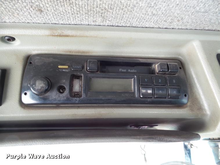 image for item DA7390 1993 Kenworth T600 semi truck