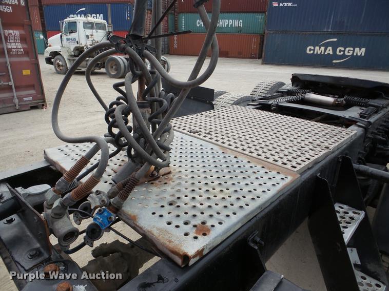 image for item DA7390 1993 Kenworth T600 semi truck