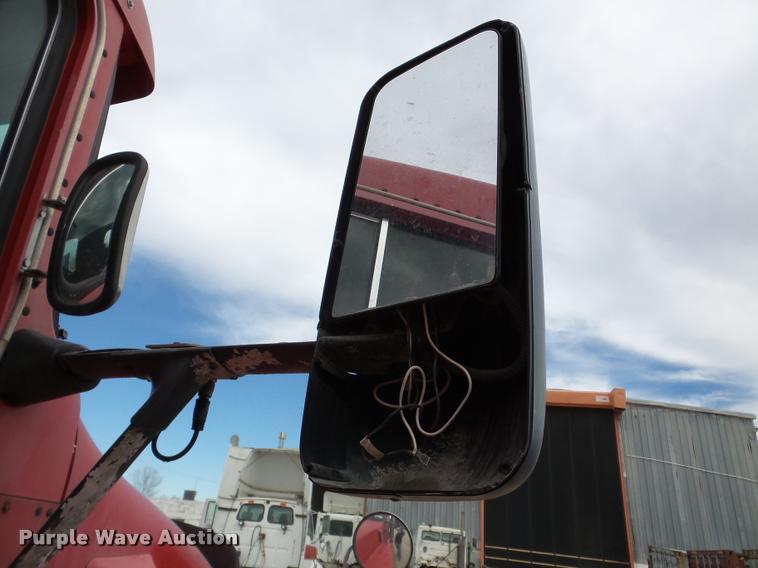 image for item DA7390 1993 Kenworth T600 semi truck