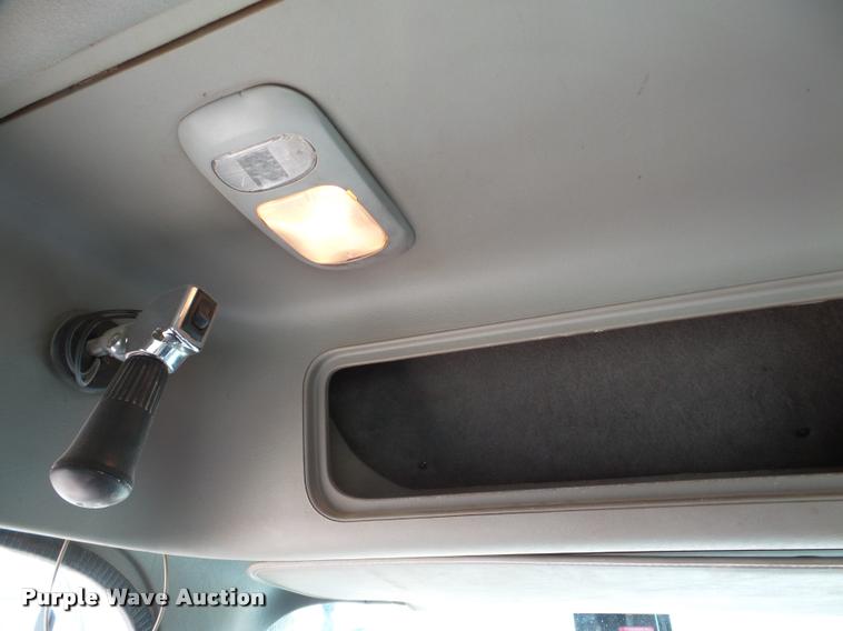 image for item DA7391 2004 Freightliner Columbia semi truck