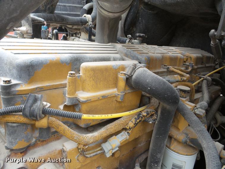 image for item DA7392 1998 Ford AT9513 Aeromax 113 semi truck