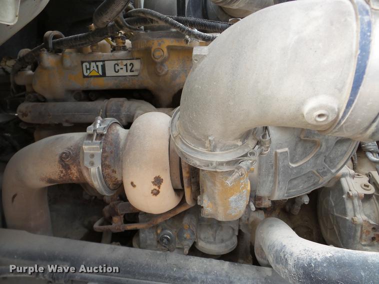 image for item DA7392 1998 Ford AT9513 Aeromax 113 semi truck