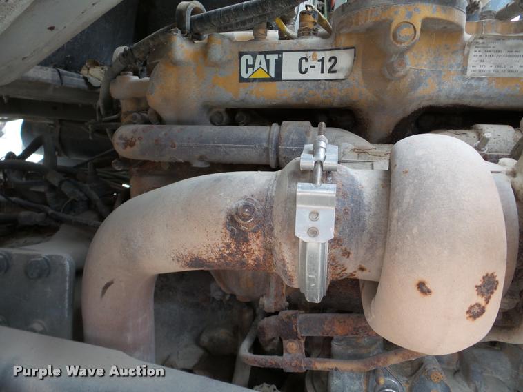 image for item DA7392 1998 Ford AT9513 Aeromax 113 semi truck