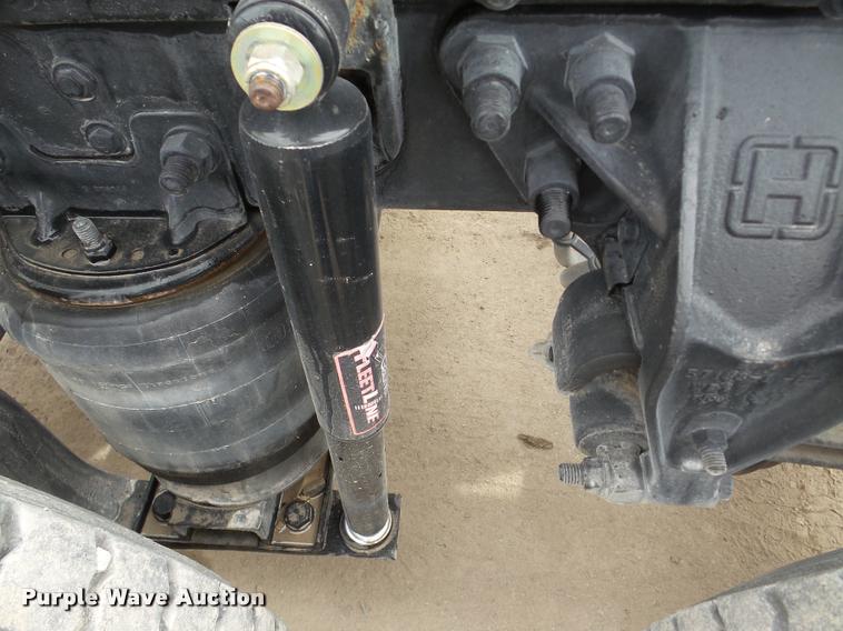 image for item DA7392 1998 Ford AT9513 Aeromax 113 semi truck