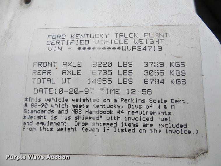 image for item DA7392 1998 Ford AT9513 Aeromax 113 semi truck