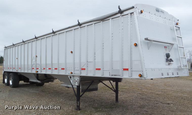 image for item DA7729 2008 Cornhusker double hopper grain trailer