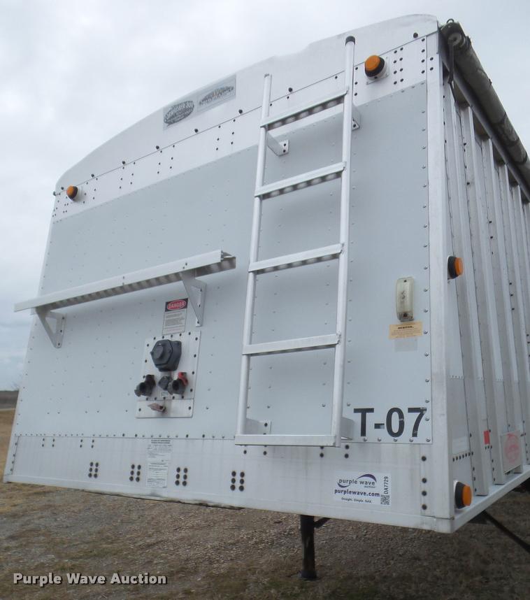 image for item DA7729 2008 Cornhusker double hopper grain trailer