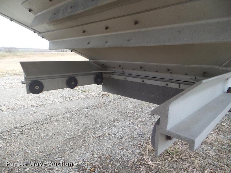 image for item DA7729 2008 Cornhusker double hopper grain trailer