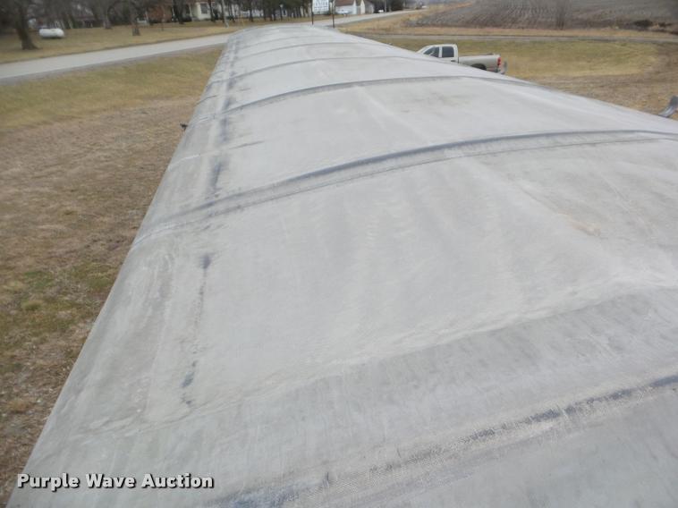 image for item DA7729 2008 Cornhusker double hopper grain trailer