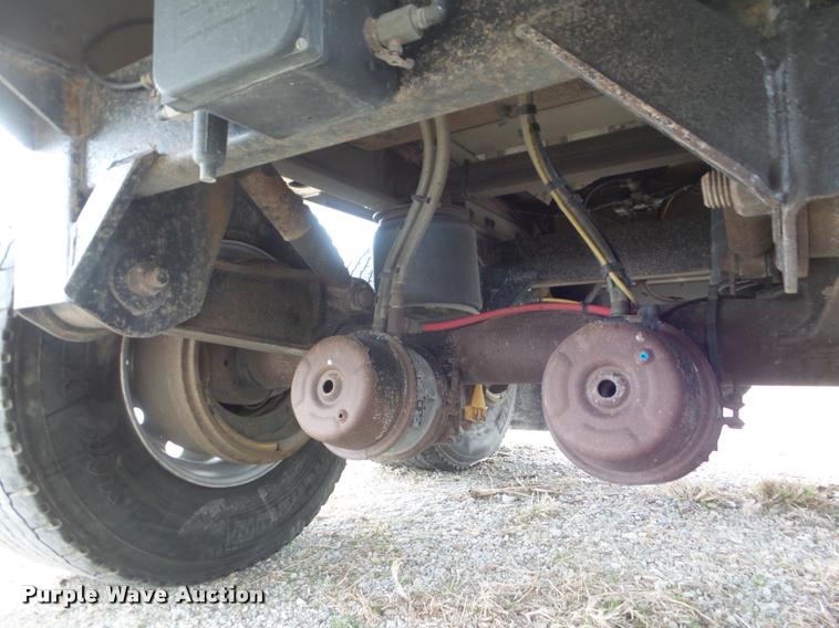 image for item DA7729 2008 Cornhusker double hopper grain trailer