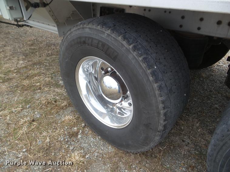 image for item DA7729 2008 Cornhusker double hopper grain trailer