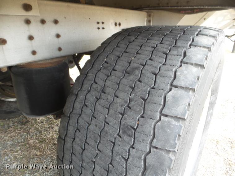 image for item DA7729 2008 Cornhusker double hopper grain trailer