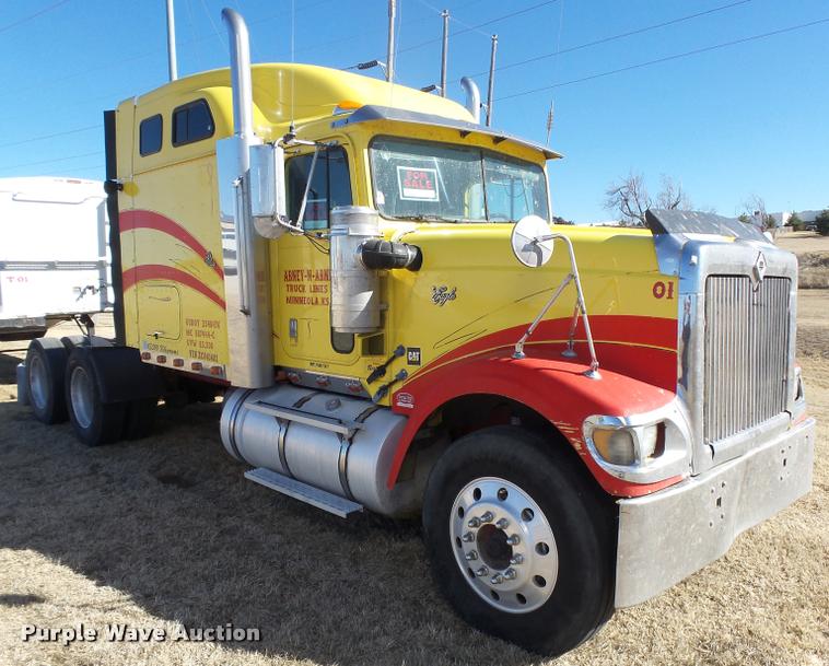 image for item DB1894 1999 International 9900 semi truck