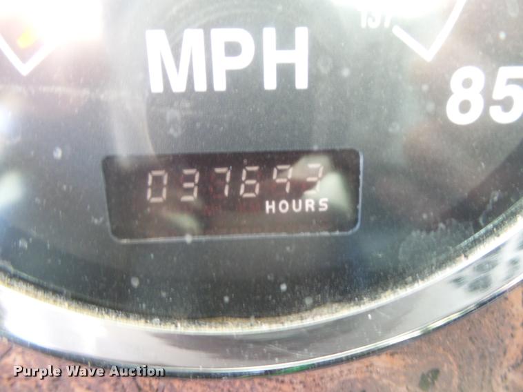 image for item DB1894 1999 International 9900 semi truck