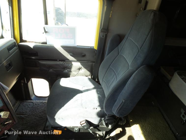 image for item DB1894 1999 International 9900 semi truck