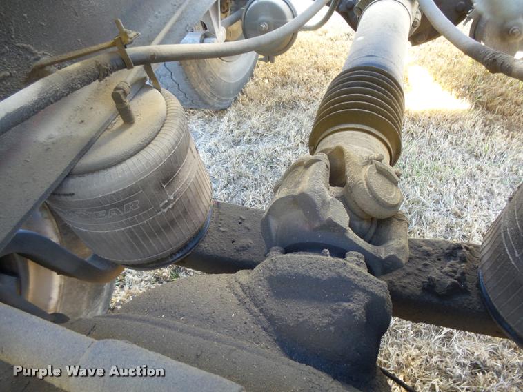 image for item DB1894 1999 International 9900 semi truck