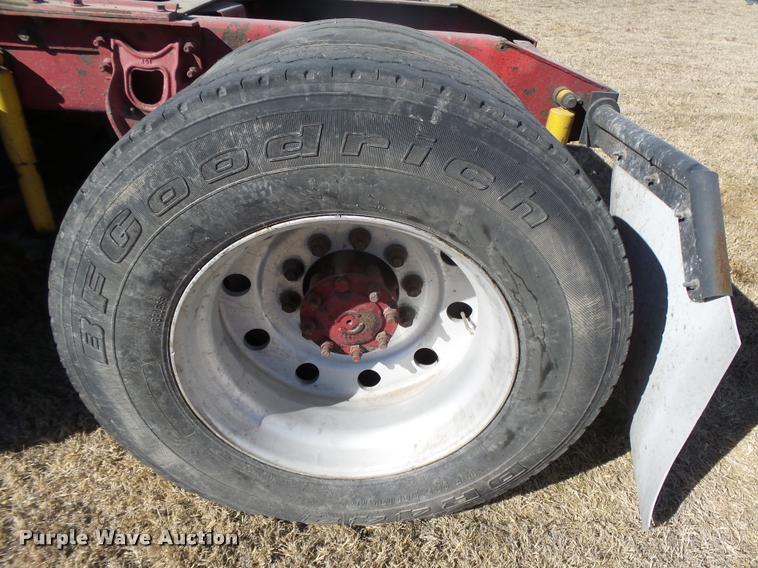 image for item DB1894 1999 International 9900 semi truck