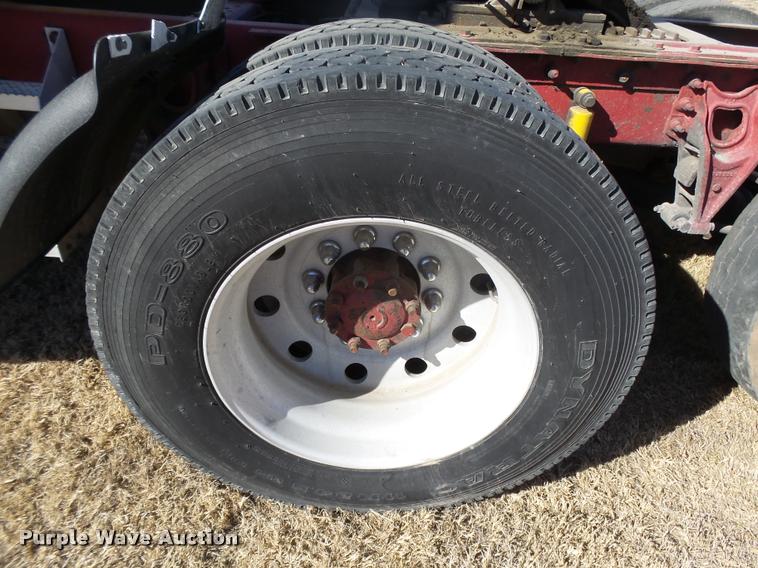 image for item DB1894 1999 International 9900 semi truck