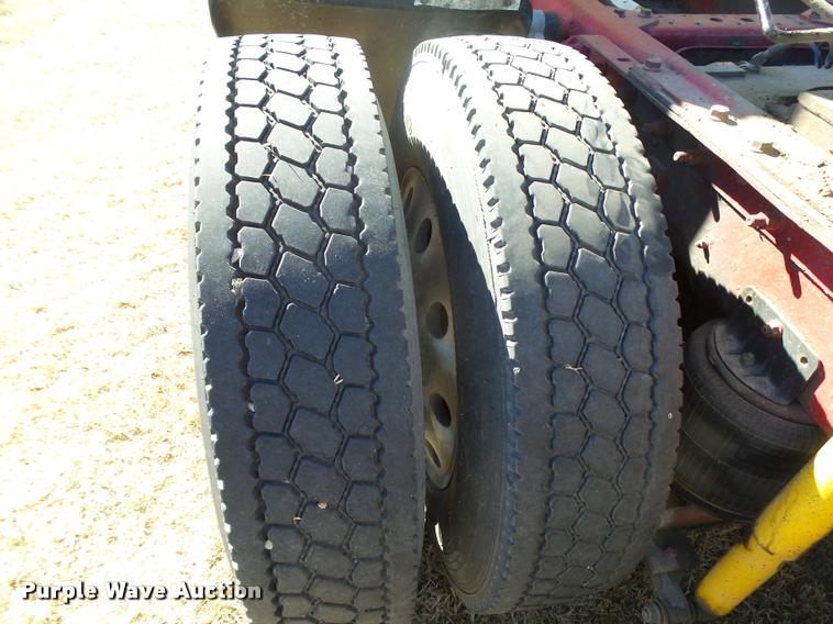 image for item DB1894 1999 International 9900 semi truck