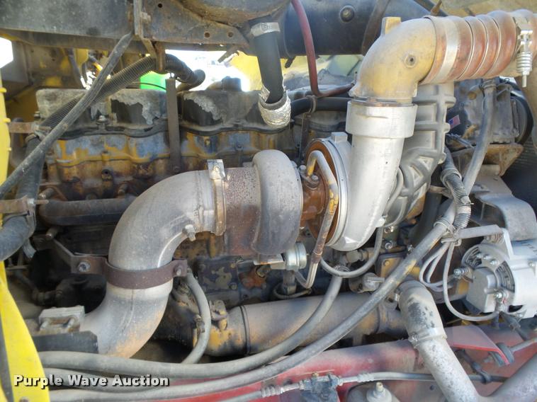 image for item DB1894 1999 International 9900 semi truck