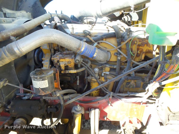 image for item DB1894 1999 International 9900 semi truck