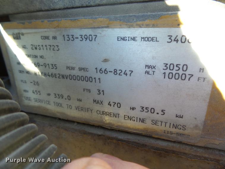 image for item DB1894 1999 International 9900 semi truck