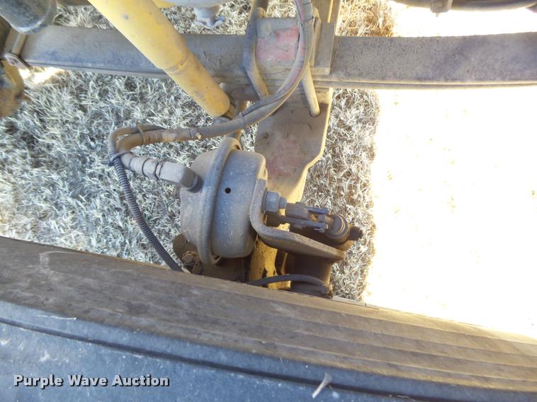 image for item DB1894 1999 International 9900 semi truck