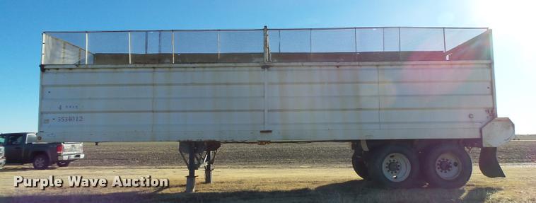 image for item DB1919 2013 shop built live bottom trailer