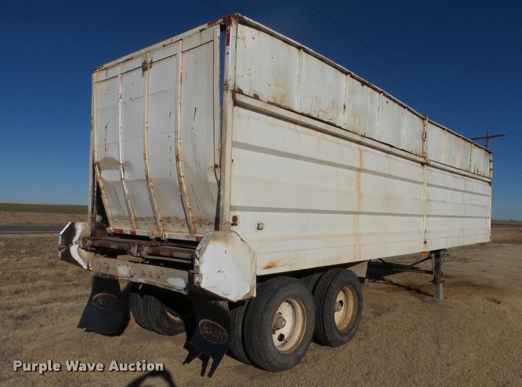 image for item DB1919 2013 shop built live bottom trailer