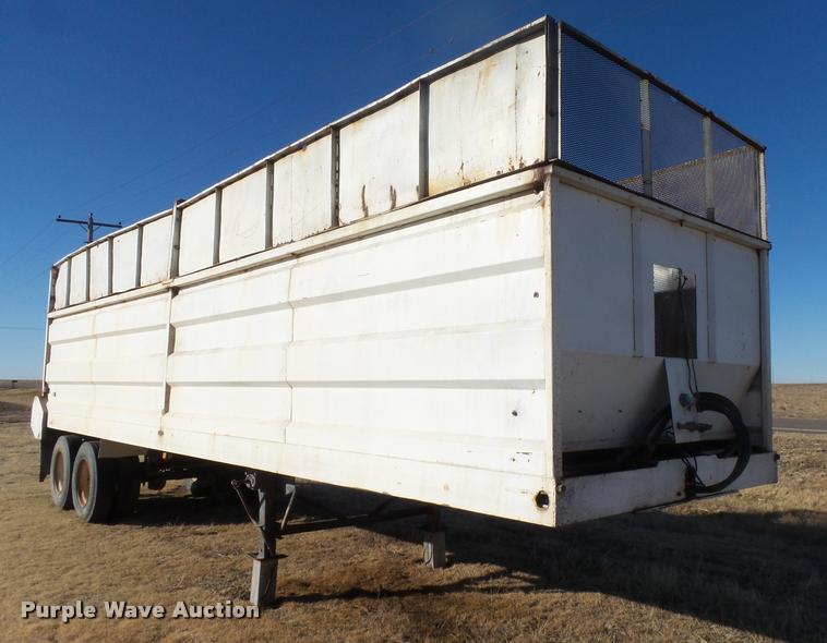 image for item DB1919 2013 shop built live bottom trailer
