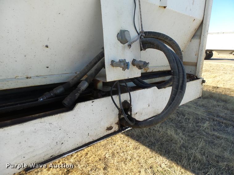 image for item DB1919 2013 shop built live bottom trailer