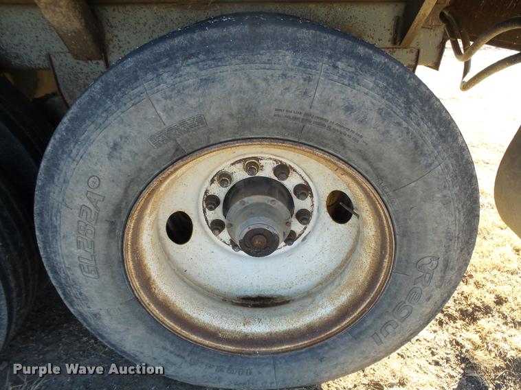 image for item DB1919 2013 shop built live bottom trailer