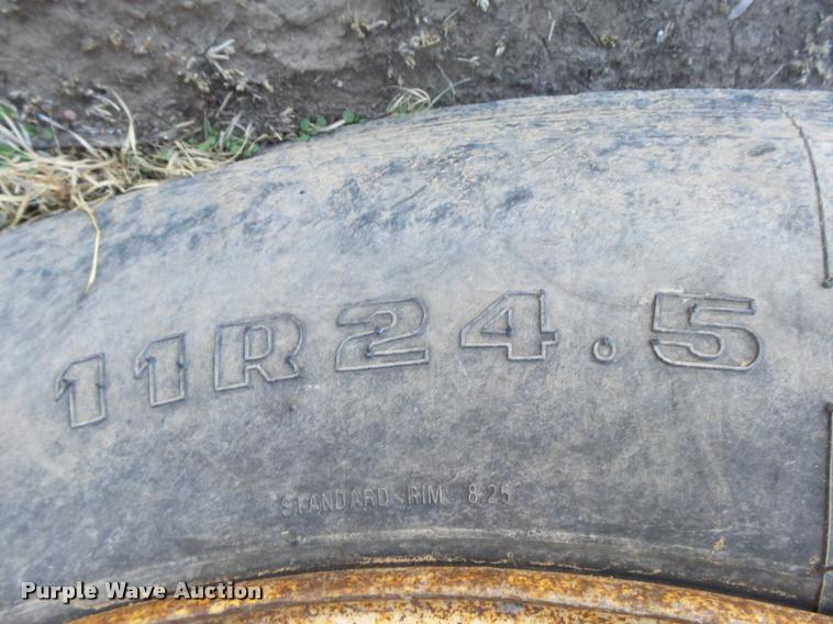 image for item DB1919 2013 shop built live bottom trailer