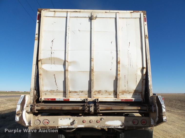 image for item DB1919 2013 shop built live bottom trailer