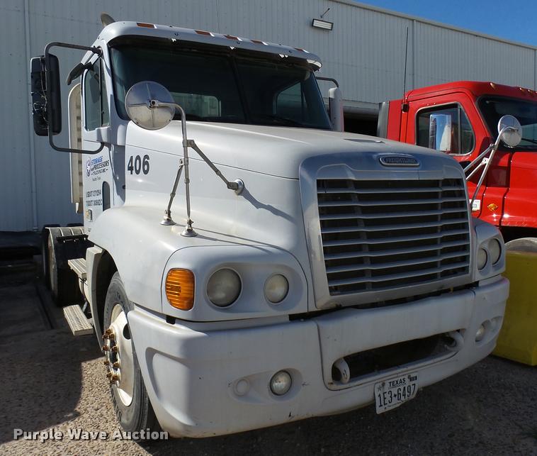 image for item DB2405 2005 Freightliner Century Class ST120 semi truck