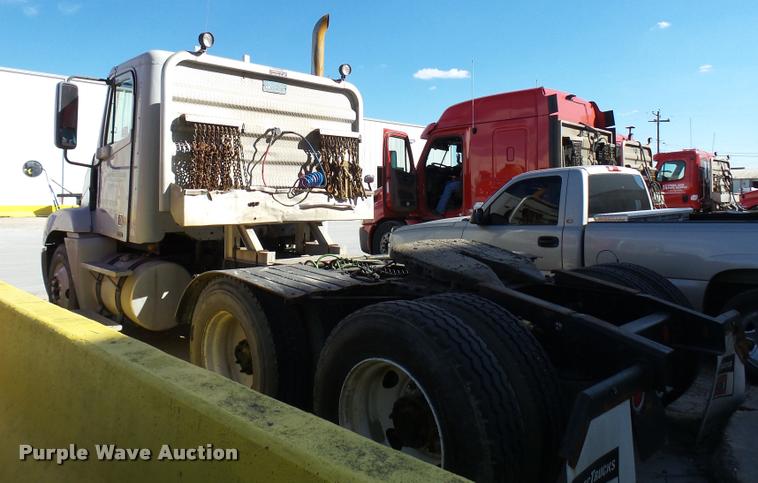 image for item DB2405 2005 Freightliner Century Class ST120 semi truck