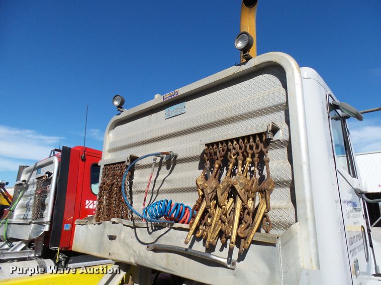 image for item DB2405 2005 Freightliner Century Class ST120 semi truck