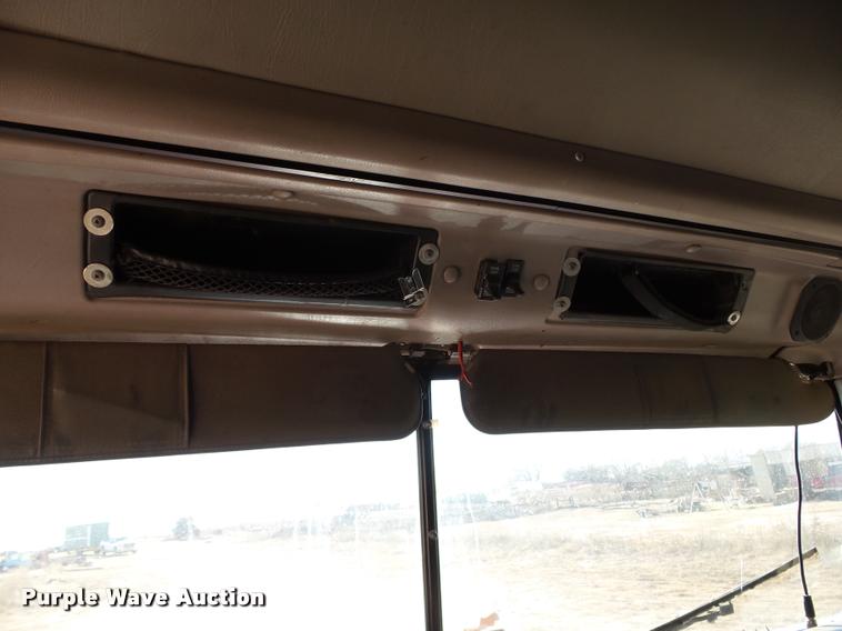 image for item DB4636 1996 International 9400 semi truck